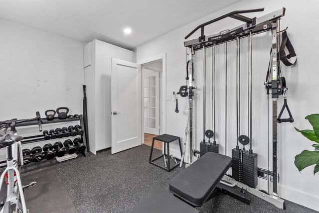 1627 NE 17th Avenue, Fort Lauderdale, FL 33305