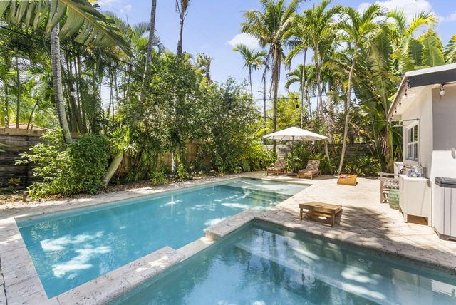 1627 NE 17th Avenue, Fort Lauderdale, FL 33305