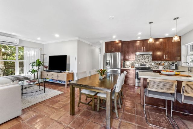 1627 NE 17th Avenue, Fort Lauderdale, FL 33305