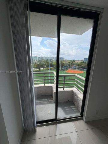 3300 NE 191st Street 801, Aventura, FL 33180