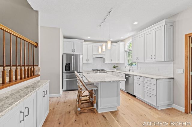 166 Wynwood Court, Holland, MI 49424
