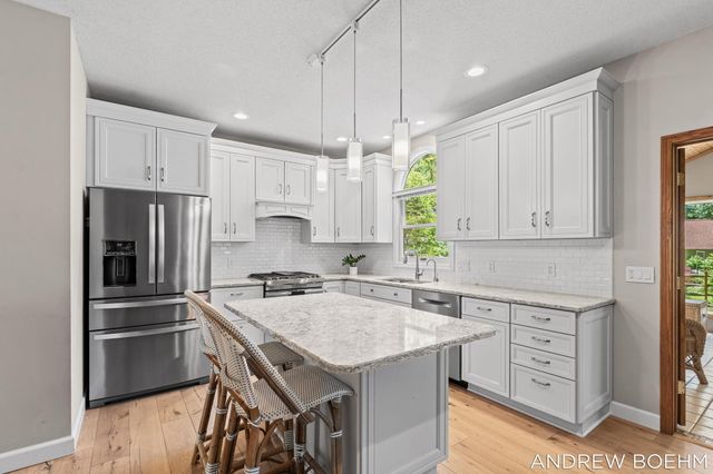 166 Wynwood Court, Holland, MI 49424