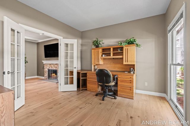 166 Wynwood Court, Holland, MI 49424