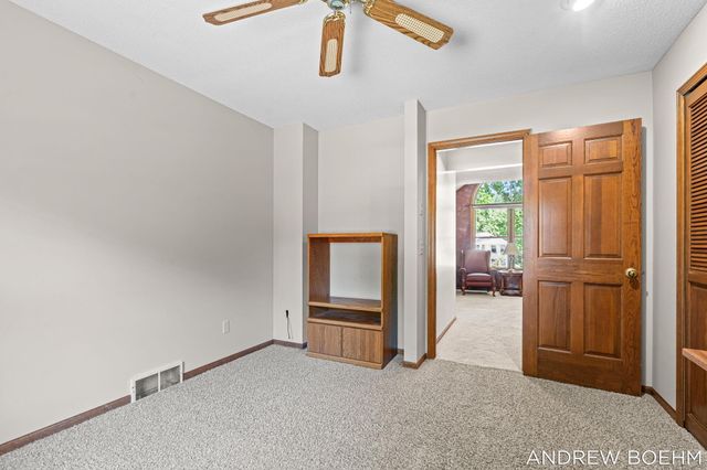 166 Wynwood Court, Holland, MI 49424