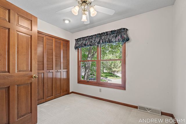 166 Wynwood Court, Holland, MI 49424