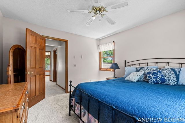 166 Wynwood Court, Holland, MI 49424