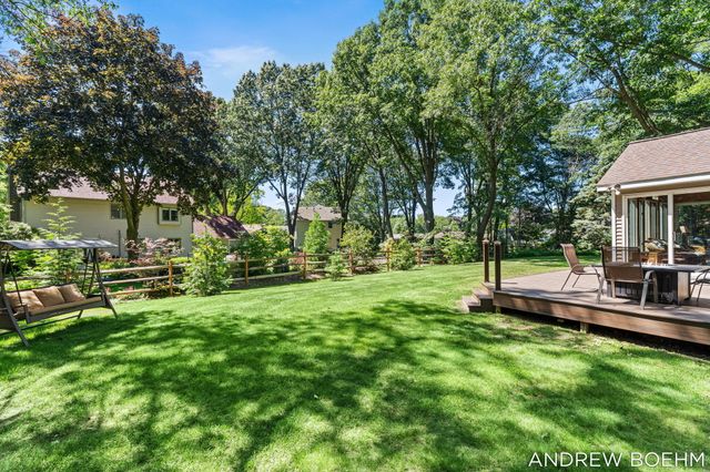 166 Wynwood Court, Holland, MI 49424