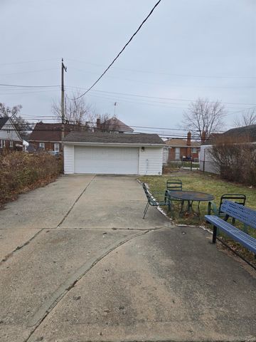 14767 Jacob Avenue, Eastpointe, MI 48021