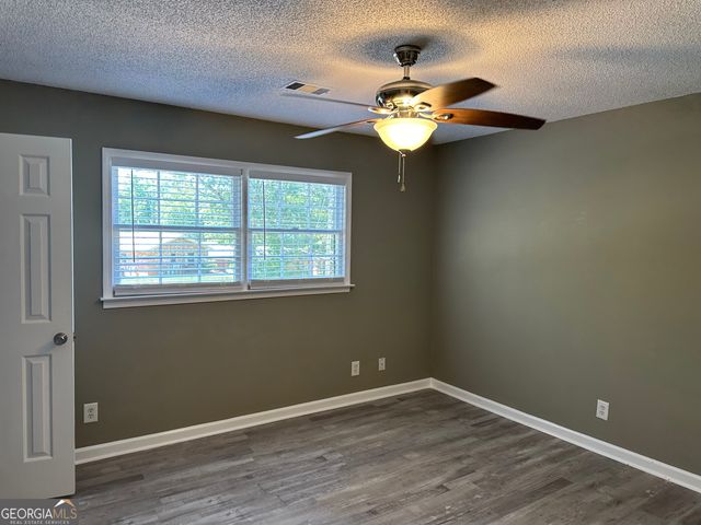 205 Maret Street, Hartwell, GA 30643