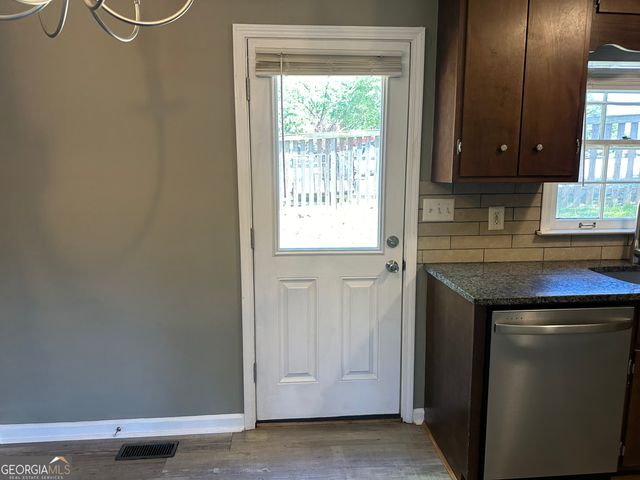 205 Maret Street, Hartwell, GA 30643