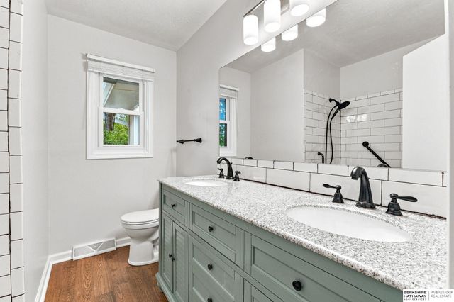 5265 Tucker Street, Omaha, NE 68152