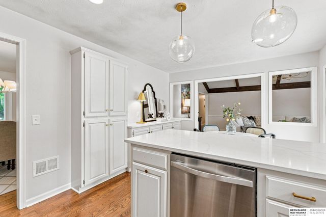 5265 Tucker Street, Omaha, NE 68152