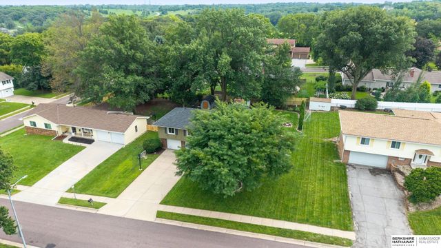 5265 Tucker Street, Omaha, NE 68152