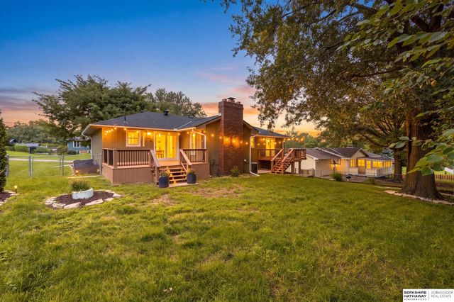5265 Tucker Street, Omaha, NE 68152