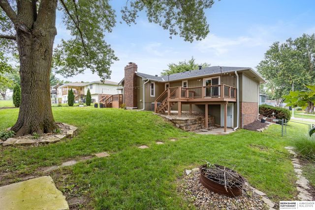 5265 Tucker Street, Omaha, NE 68152