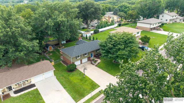5265 Tucker Street, Omaha, NE 68152