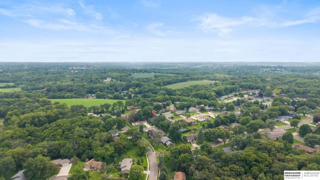 5265 Tucker Street, Omaha, NE 68152