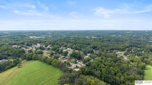 5265 Tucker Street, Omaha, NE 68152
