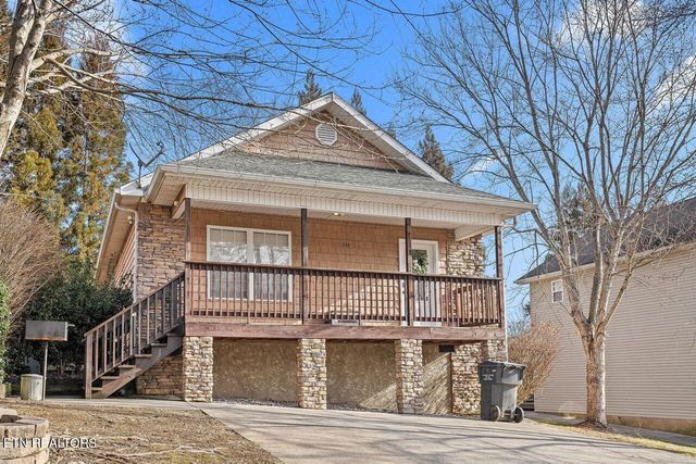 644 Lloyd Huskey Rd, Pigeon Forge, TN 37863