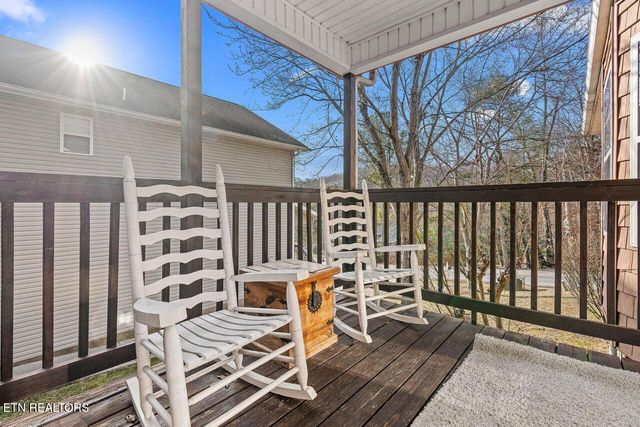 644 Lloyd Huskey Rd, Pigeon Forge, TN 37863