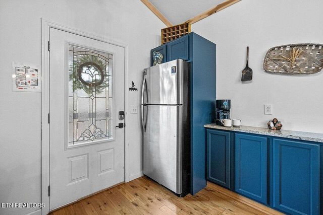 644 Lloyd Huskey Rd, Pigeon Forge, TN 37863