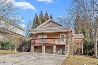 644 Lloyd Huskey Rd, Pigeon Forge, TN 37863