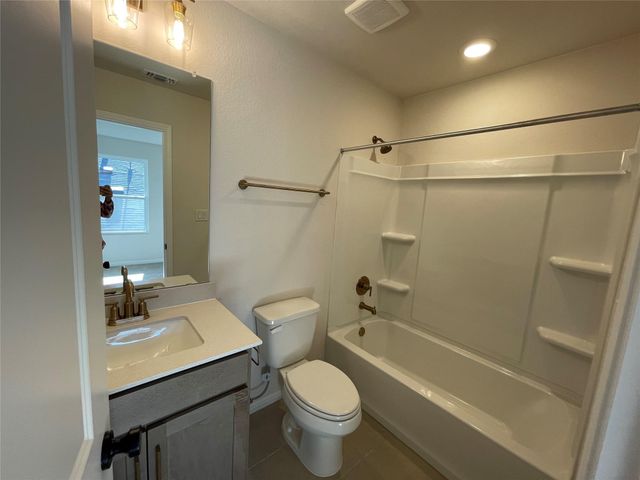 611 Palo Brea LOOP, Hutto, TX 78634