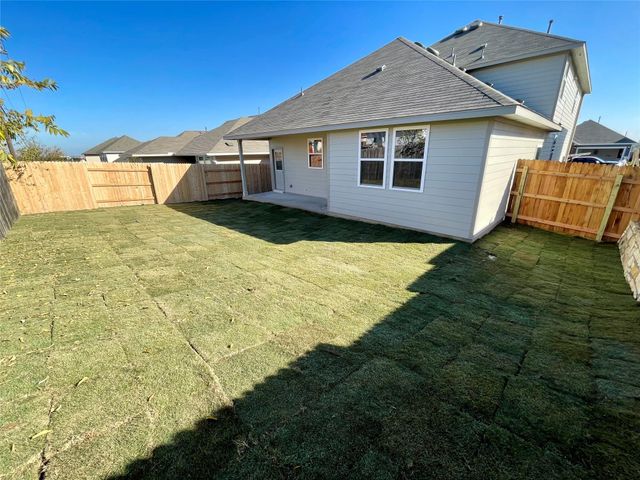 611 Palo Brea LOOP, Hutto, TX 78634