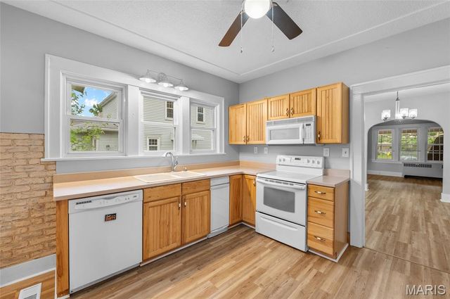 304 Sotier Place, Wood River, IL 62095