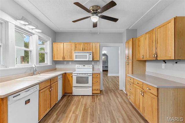304 Sotier Place, Wood River, IL 62095
