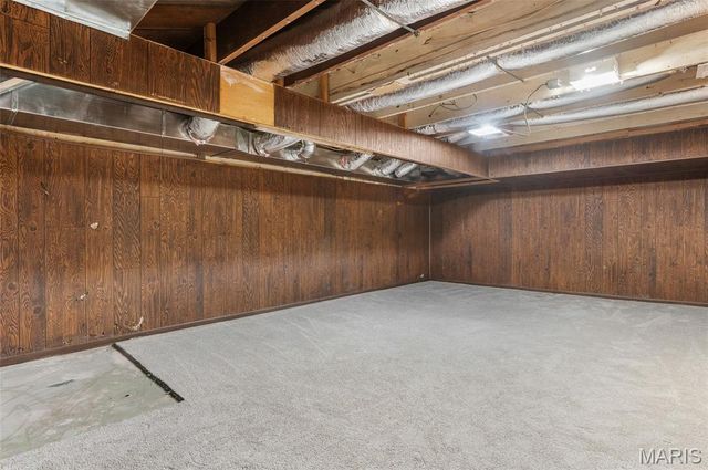304 Sotier Place, Wood River, IL 62095