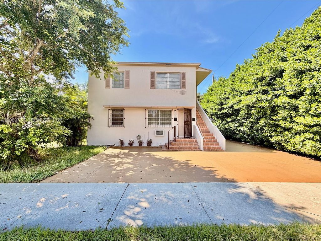 3790 SW 27th Street 3790, Miami, FL 33134