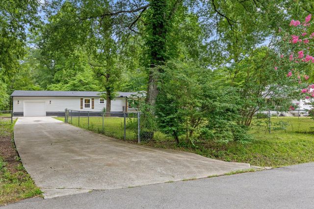 525 Coleman Cemetery Road, Soddy Daisy, TN 37379