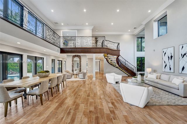 2941 Fairway Dr, Hollywood, FL 33021