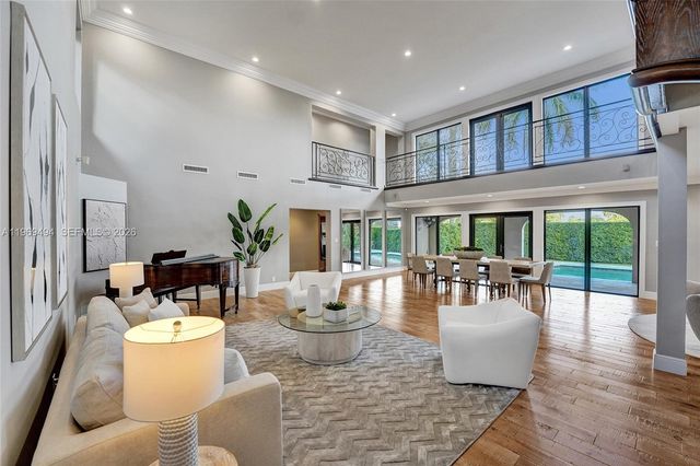 2941 Fairway Dr, Hollywood, FL 33021