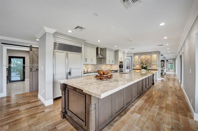 2941 Fairway Dr, Hollywood, FL 33021