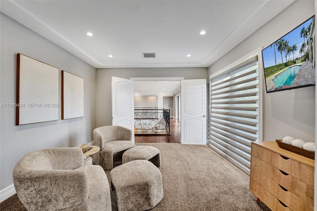 2941 Fairway Dr, Hollywood, FL 33021