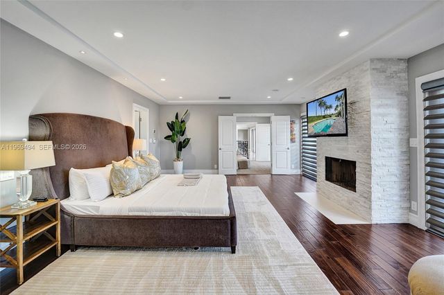 2941 Fairway Dr, Hollywood, FL 33021