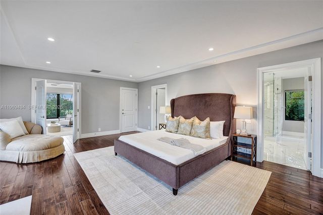 2941 Fairway Dr, Hollywood, FL 33021