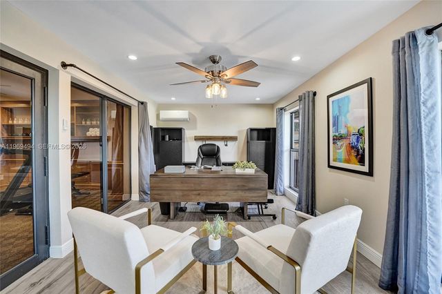 2941 Fairway Dr, Hollywood, FL 33021