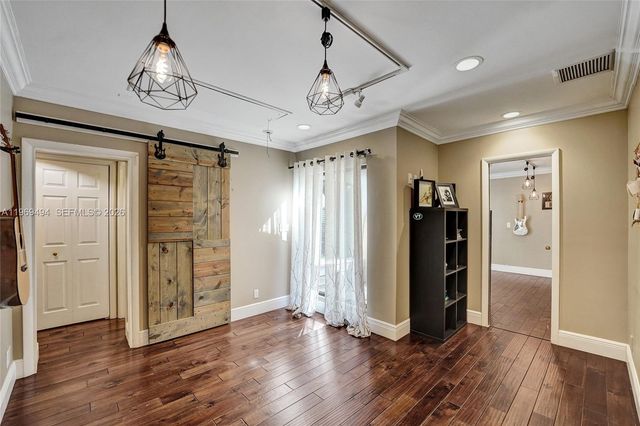 2941 Fairway Dr, Hollywood, FL 33021