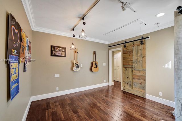 2941 Fairway Dr, Hollywood, FL 33021