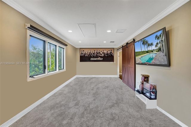 2941 Fairway Dr, Hollywood, FL 33021