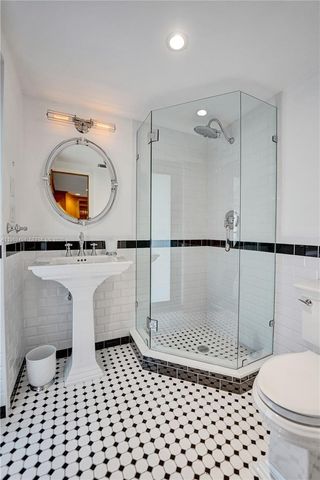 2941 Fairway Dr, Hollywood, FL 33021