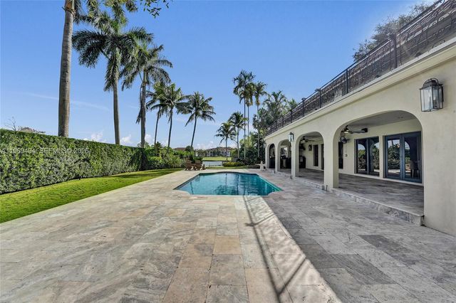 2941 Fairway Dr, Hollywood, FL 33021