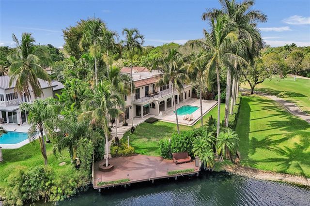 2941 Fairway Dr, Hollywood, FL 33021