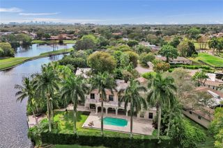 2941 Fairway Dr, Hollywood, FL 33021