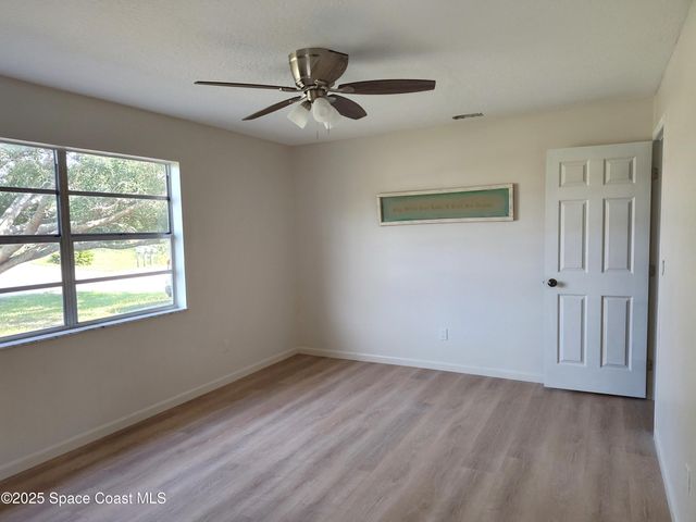571 Balboa Street, Sebastian, FL 32958