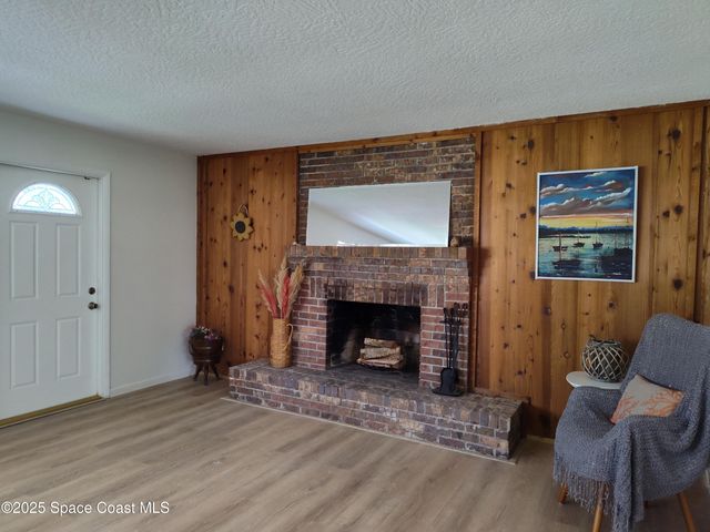 571 Balboa Street, Sebastian, FL 32958