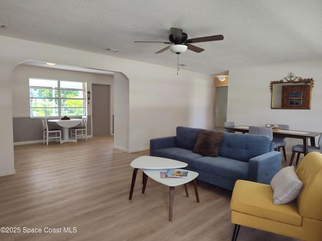 571 Balboa Street, Sebastian, FL 32958